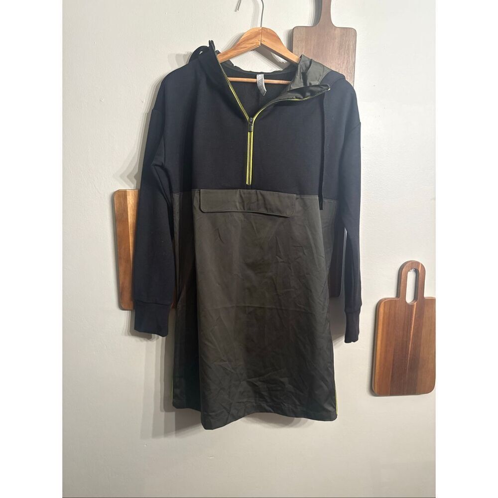 Athleta Ancient Forest Black Radiant Hybrid Lined‎ Hooded Shirt Dress Size XS